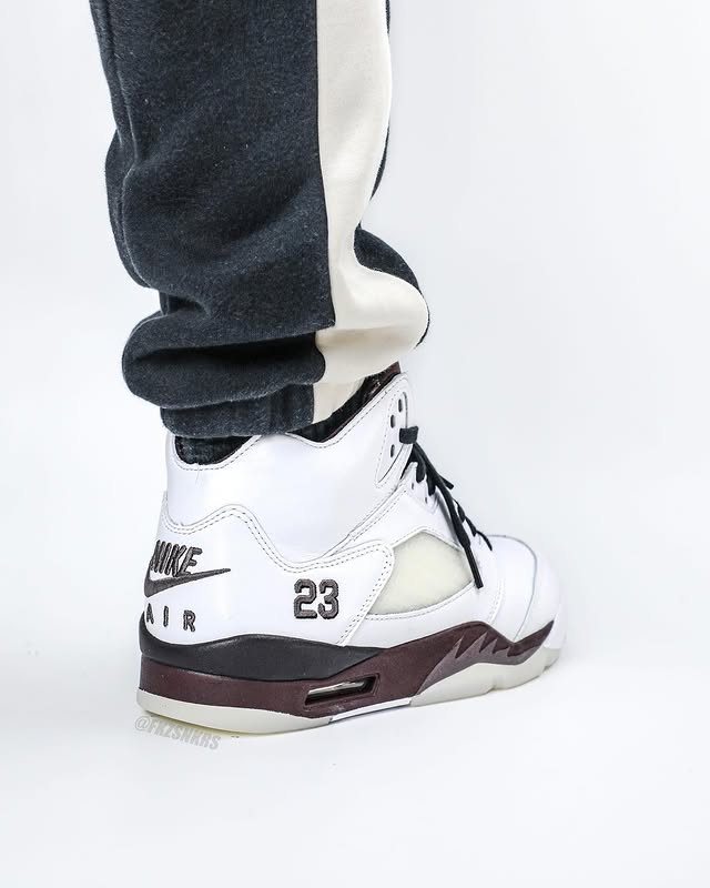 fullress's tweet photo. 【2025年 5/14 発売予定】
A Ma Maniere × NIKE AIR JORDAN 5 SP “White/Burgundy Crush” (ア マ マニエール ナイキ エア ジョーダン 5 SP) [IB1528-100]

>> https://t.co/mk44CyouSF
fkzsnkrs https://t.co/DB6iS8l3lY
