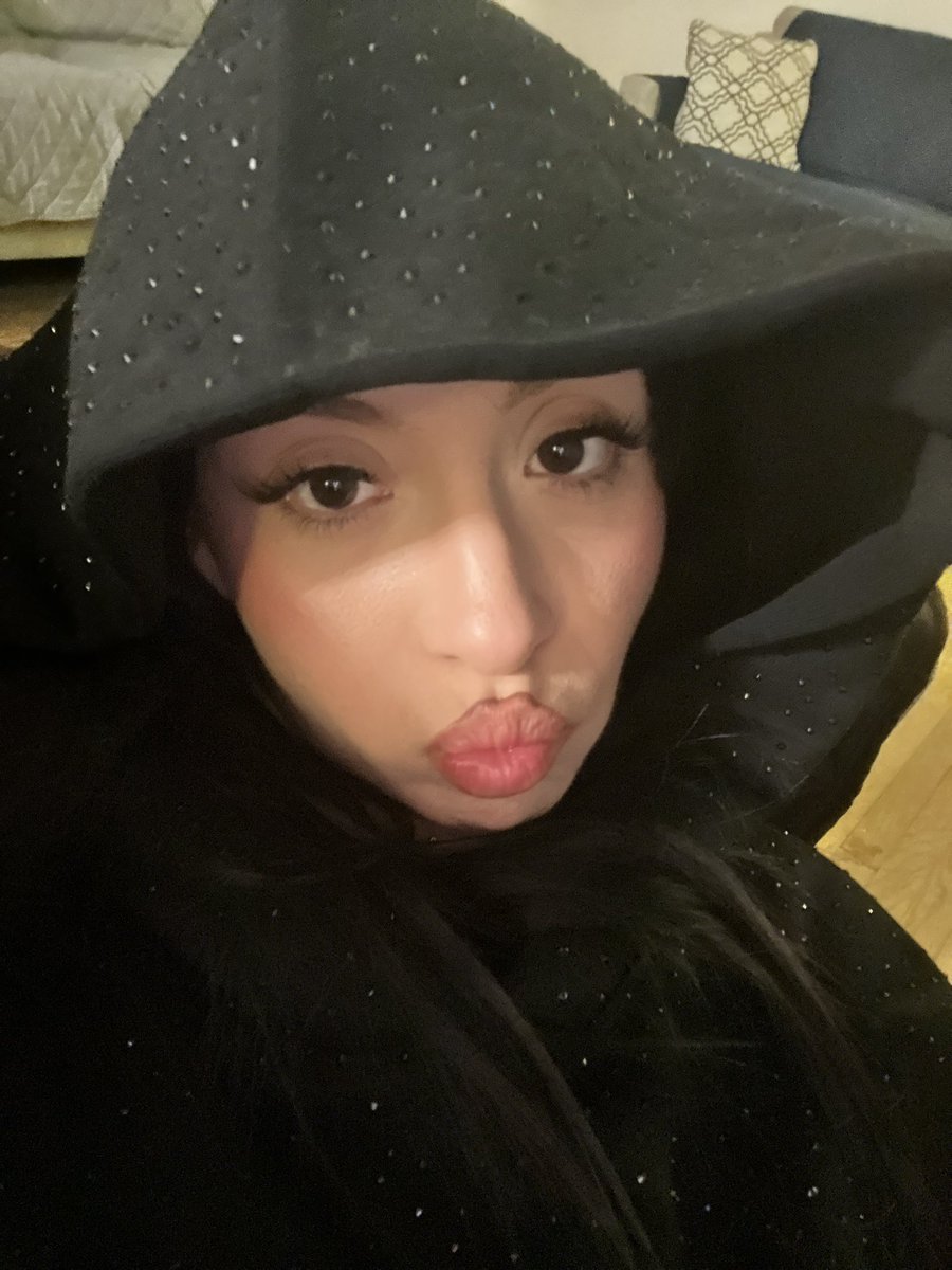 Za Bunni (@its320am) on Twitter photo 