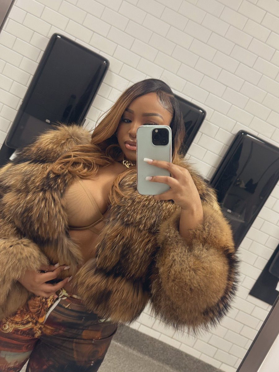Jayaunnab tweet media