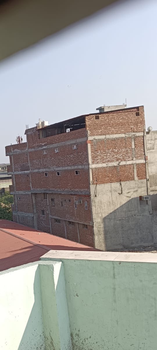 दिल्ली सरकार का एक अफ़सर जिसने 15 CM हटा दिए!

और एक CM हटाने की क़ीमत महज़ एक पेटी!

हैरान मत होइए

अफ़सर हैं <a href="/DelFireService/">Delhi Fire Service</a> के निदेशक <a href="/AtulGargDFS/">Atul Garg</a>!

मामला है #Jafrabad की गली नंबर 52 में अवैध तौर बनाए गए #Jannat_Banquet का।

संपत्ति संख्या 1454/1455 पर अवैध निर्माण के दौरान