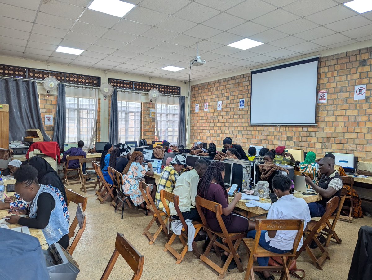 EnabelinUganda's tweet photo. 🚀Big things are happening at Hoima VTI! Under the #D4GW project, the Digital Entrepreneurship Academy is equipping young innovators with cutting-edge digital skills to drive innovation, create jobs, and transform communities. 🌍💡

At Enabel, we’re shaping a digital future where every young person has the tools to thrive. By bridging the digital divide, we’re ensuring no one is left behind in the fast-evolving digital economy.

🔗 Learn more: https://t.co/zGOKx7PRlB

#EnablingChange