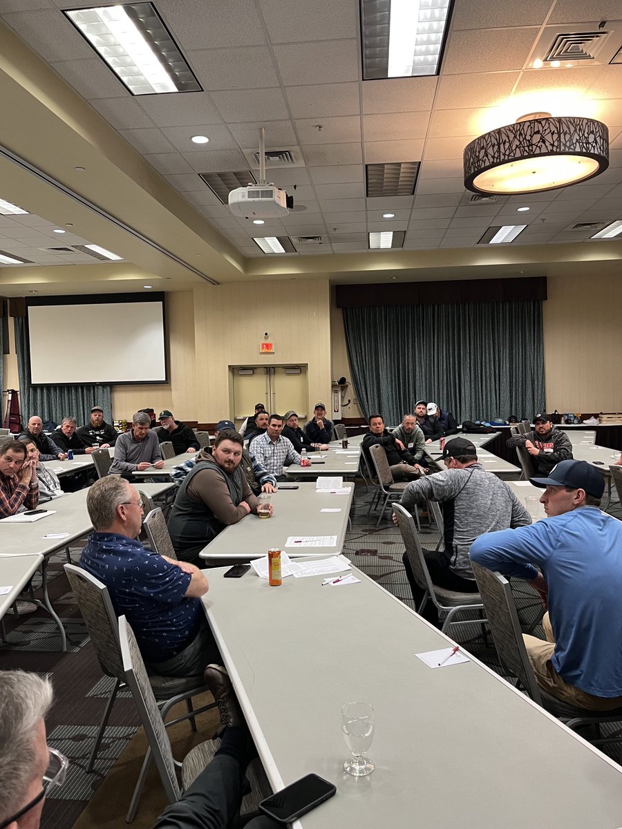 PeaksGCSA's tweet image. 57 people came back for the evening Bozeman Banter Session! ⁦@GCSAA_NW⁩