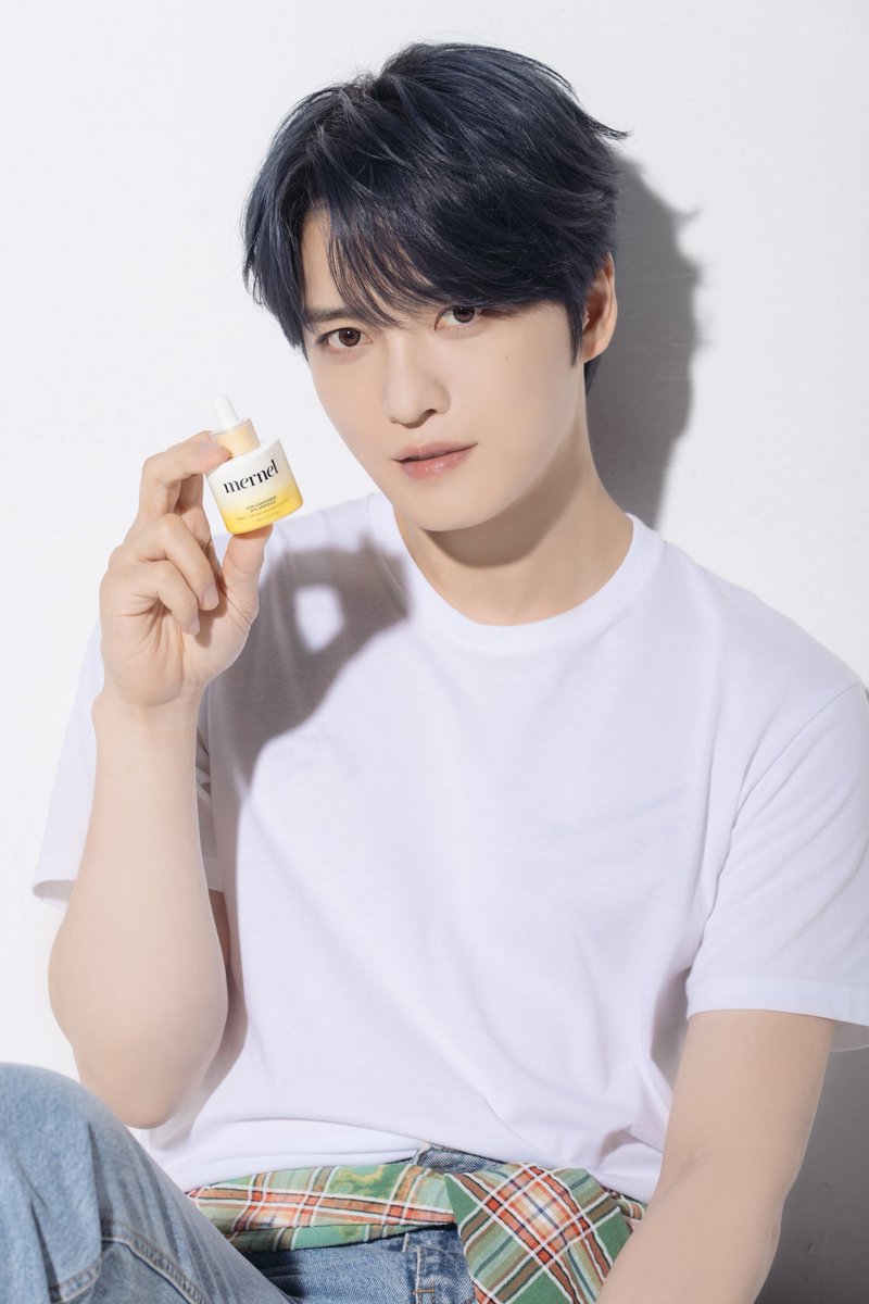 MERNEL_official's tweet image. ✨ 김재중과 함께하는 빛나는 피부의 비밀! ✨
너도 김재중처럼
눈부신 #속광 피부를 원해?
이젠 잠들어 있는 피부의 잠재력을 깨울 시간!
🌟 𝐇𝐨𝐰 𝐝𝐨 𝐈 𝐠𝐞𝐭 𝐭𝐡𝐚𝐭 𝐆𝐋𝐎𝐖?
대한민국 최고의 함량 비타민 C로 피부 톤을 환하게 밝혀
💖 매일의 루틴으로 김재중처럼 빛나는 피부를…