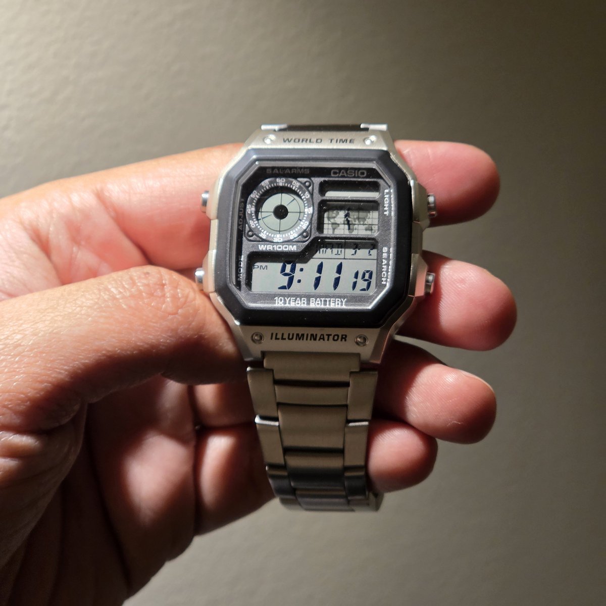 Pmkphotoworks's tweet image. My watch for #MWC25 - The Casio Royale (AE-1200)!

Four Key Reasons 👇

⌚ Comfortable to wear (Pretty lightweight)

💯 Looks very good (Multiple subdials make it stand out)

✌️ Super reliable (Doesn&apos;t require frequent charging)

🌏 World Timer functionality (Main Reason)…