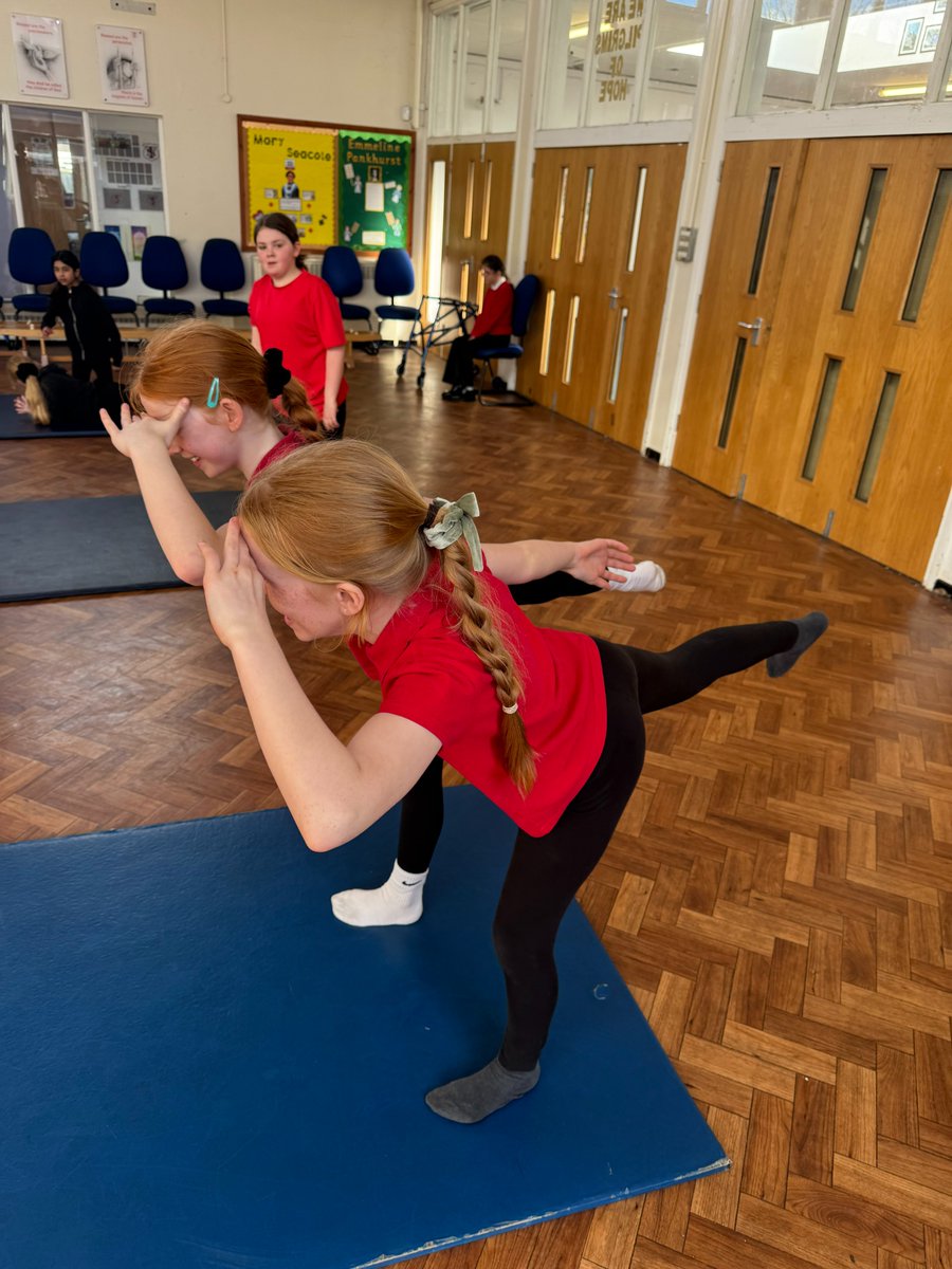 StTomMore's tweet image. Year 6 have been using front and back support alongside different point balances in their gymnastics sessions. Here, they are soldiers on a daring mission, inspired by the music of &apos;The Great Escape&apos;. #STMPE