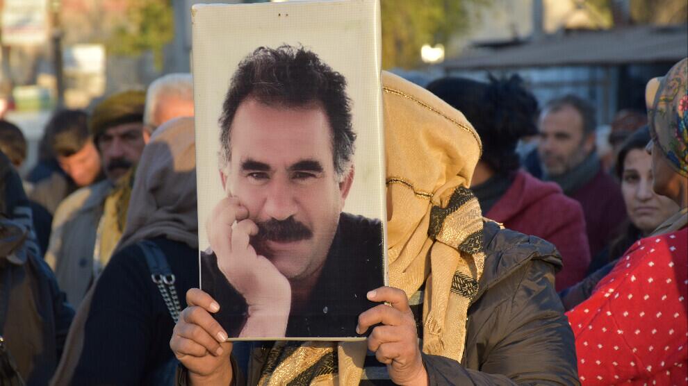 İsrail basını, Türkiye ile PKK arasındaki süreci analiz etti: Suriye’de güç dinamiklerini değiştirip İsrail’e tehdit olabilir

gazetedavul.com/manset/israil-…