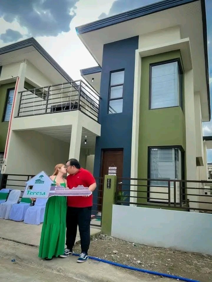 Congratulations 🎈🎉🍾 🏡 to you Mrs Teresa on your New home 🏡 thanks 😊 for your trust  💯 legit and guaranteed slide into my DM 📨 to get started 
Keep doubting while others are earning 🔑😘