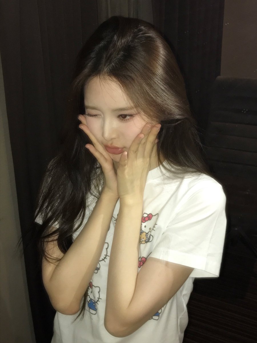55zzz_'s tweet image. …😭