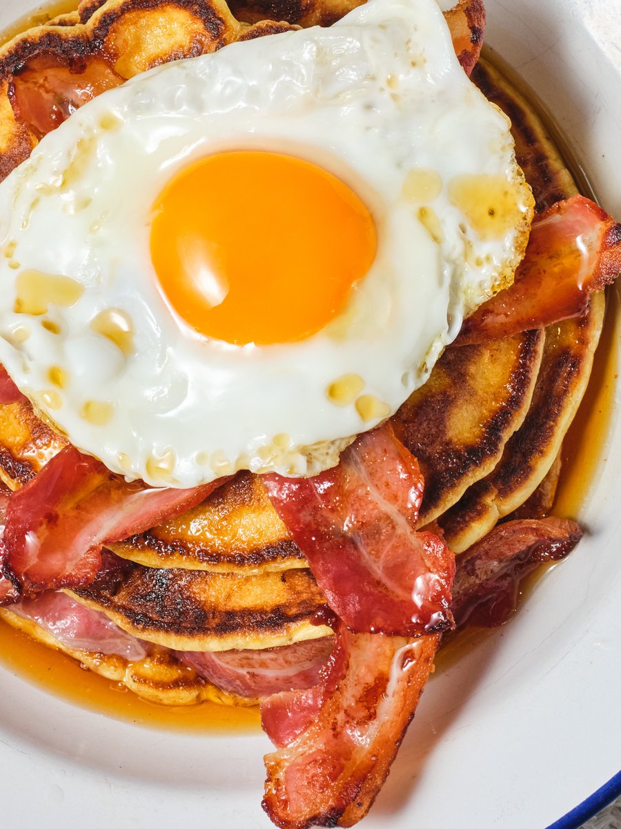 🥓🍳 Bacon, Eggs &amp; Maple Syrup – The Ultimate Pancake Day Combo! 🥞

Some may say it’s the breakfast of champions and tbh we couldn't agree more!🏆

Head to our website for the recipe: vist.ly/3mwfczj

#PancakeDay #StEweEggs #JollyHog #BaconEggMapleSyrup #ShroveTuesday