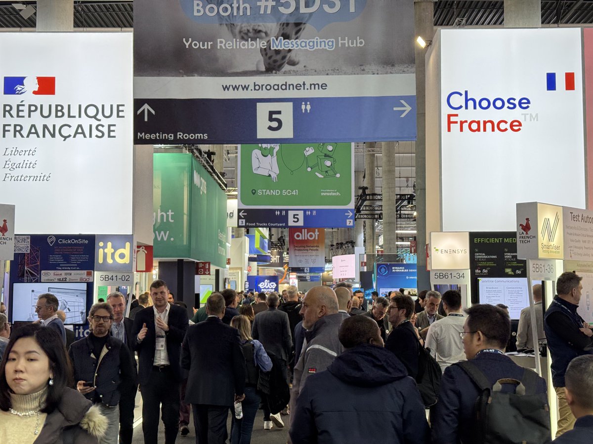 AI is no longer just a tool, it’s the backbone of innovation. 
From 6G to smarter cities, #MWC2025 shows how AI is driving the next era of connectivity and human potential. #AI #FutureTech