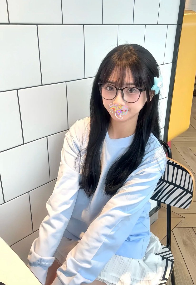 xiaohan1775's tweet photo. 幹你娘啊 誰他媽要談這個破戀愛啊  我就要約！
 民國95年次的小可ღ
身體密碼是156公分/42kg/B罩杯  
只和前男友做過 第一次玩推特 誰要約？  

#點個追蹤留言轉推告訴我 https://t.co/MekYWXwnyB
