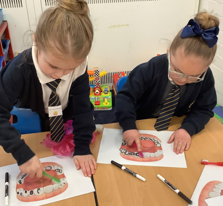 TenterfieldsPA's tweet photo. 🦷🎉 Reception have recently been learning all about dentists and how to look after our teeth!
We've been brushing up on our dental skills and practicing our best smiles! 😁🦷
#IAmResponsible
@WinAcadTrust https://t.co/kljASU4AHq