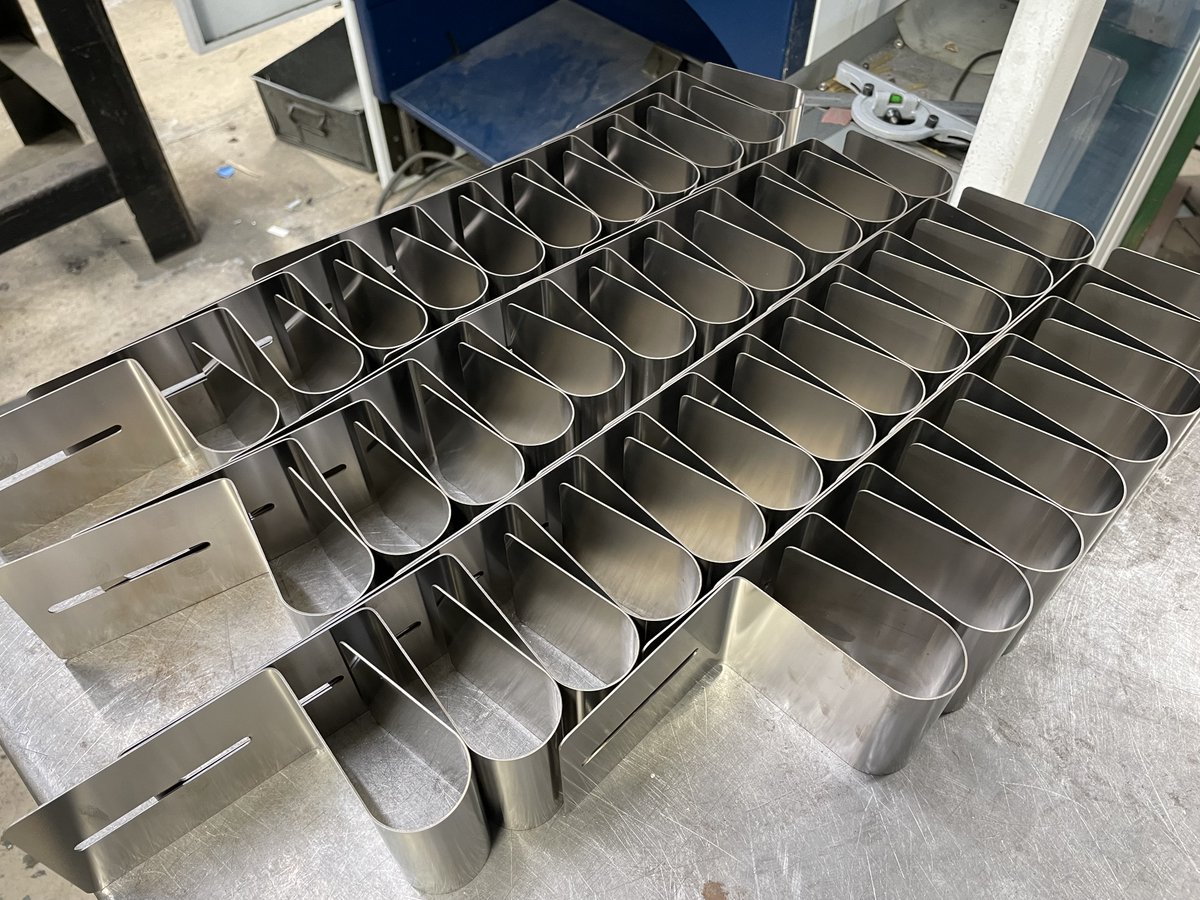 Sheet metal boxes, brackets, covers, profiles, enclosure assemblies, reflectors, springs, tubes - ask us for a quote today.

vandf.co.uk/blog/sheet-met…