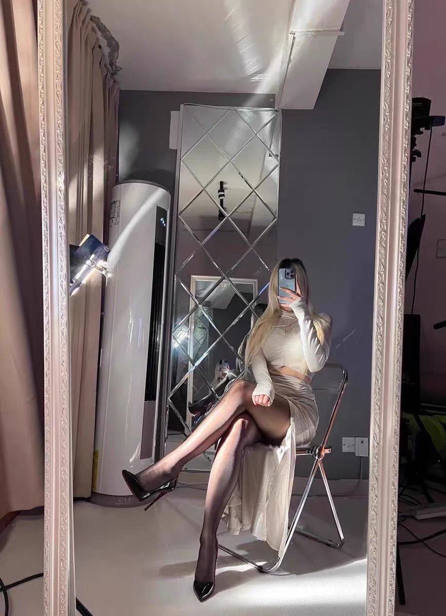 这是我的存货，那你能给我你的存货吗？#苏州 #丝袜 #高跟