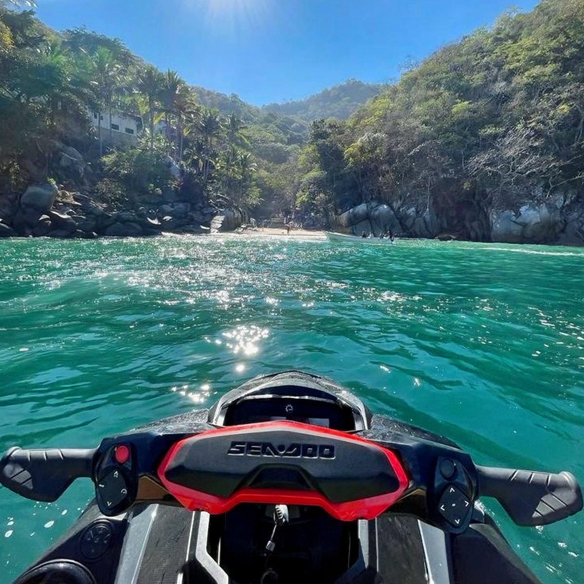 Shortcontentpro's tweet image. What most people don’t understand is that

there is always someone who knows something you don’t

You don’t have to compare yourself to them tho

Even if your the same age

Even if you grew up in the same place

Just because they are doing better

Doesn’t mean they always will