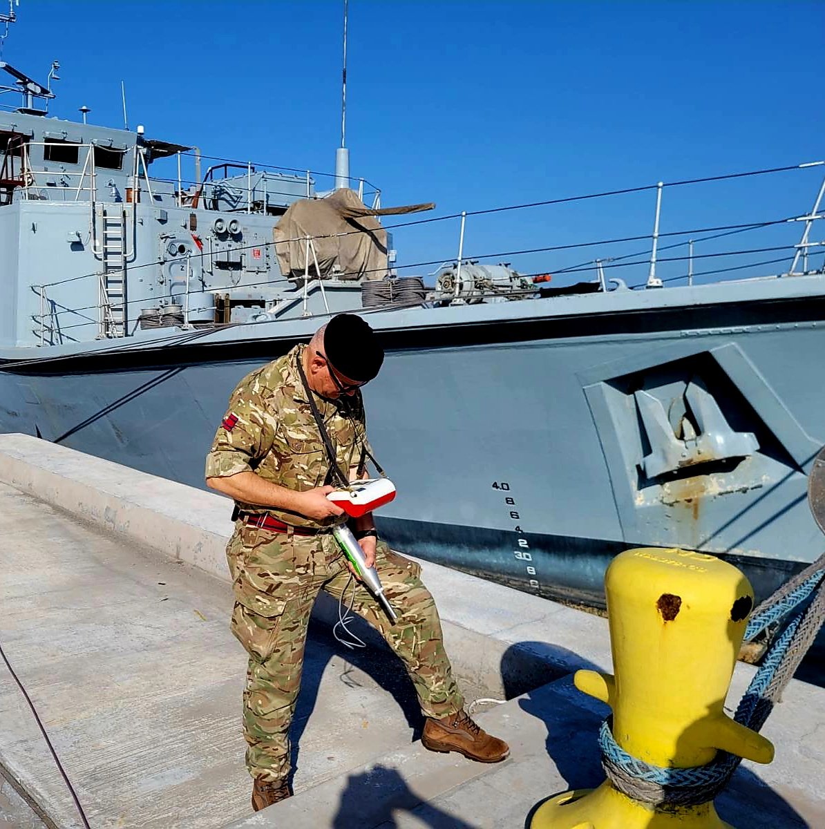 🇬🇧 65 Works Group RE (@65_group) on Twitter photo A Reservist Nationally recruited structures engineer assessing a harbour quay from 509 STRE (Ports) on a recent live task.
Recruiting now:
12ENGGP-REWorksGroup-RECRUITING@mod.gov.uk
#royalengineers #britisharmy #armyreserve <a href="/Proud_Sappers/">Corps of Royal Engineers</a> <a href="/thinkdefence/">Think Defence</a> <a href="/8EngrBde/">8 Engineer Brigade</a> A Reservist Nationally recruited structures engineer assessing a harbour quay from 509 STRE (Ports) on a recent live task.
Recruiting now:
12ENGGP-REWorksGroup-RECRUITING@mod.gov.uk
#royalengineers #britisharmy #armyreserve <a href="/Proud_Sappers/">Corps of Royal Engineers</a> <a href="/thinkdefence/">Think Defence</a> <a href="/8EngrBde/">8 Engineer Brigade</a>