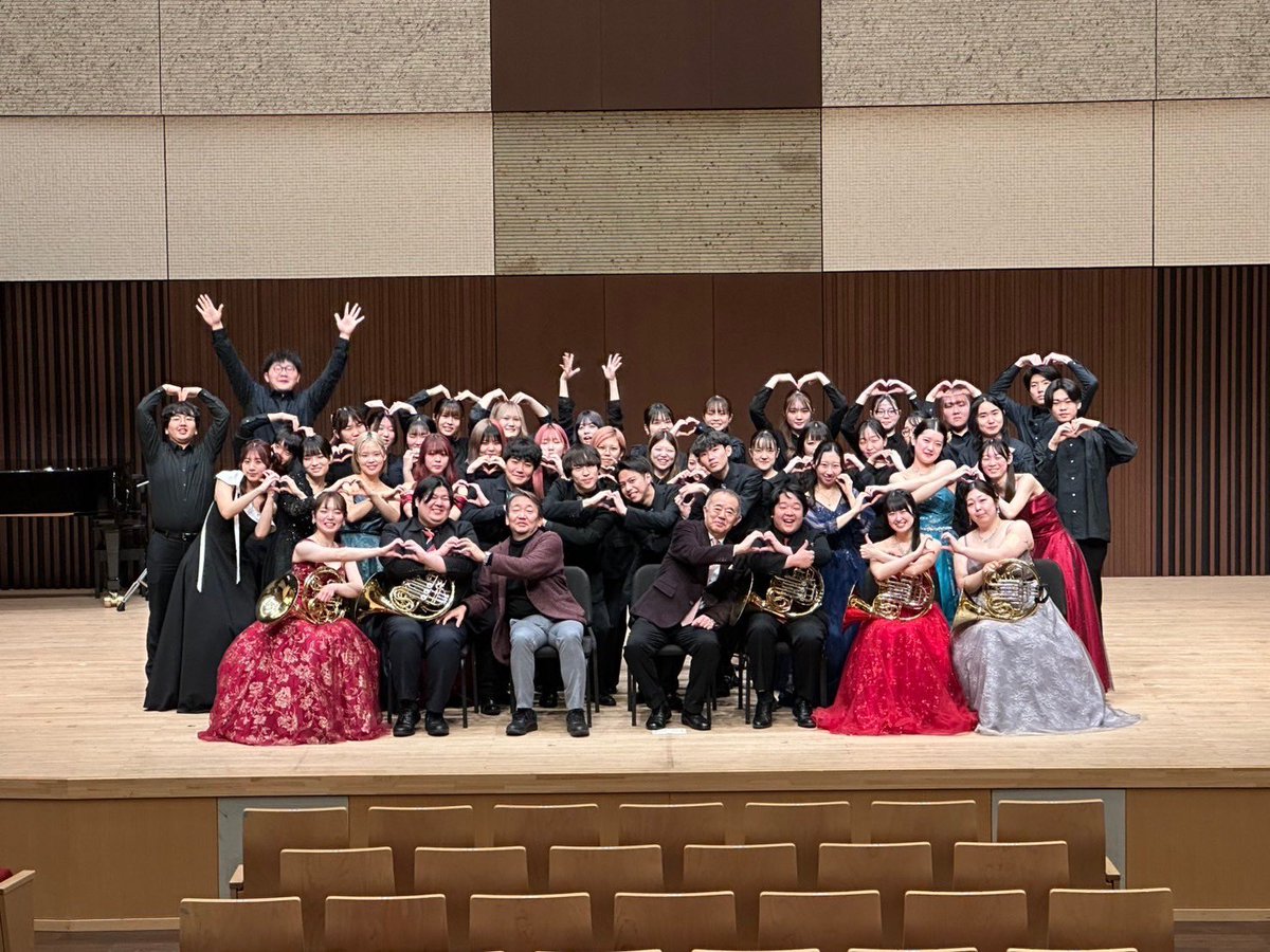 ホルンの響き44終演いたしました💐

お足元が悪い中ご来場下さった皆様、ありがとうございました🥹
最後のホルンの響き、もう学生としての演奏は最後なんだなぁと色々考えながら楽しいアンサンブルが出来て幸せでした！
チェレプニンもカスバもできてよかった！

そして無事卒業できます🎓^ ^