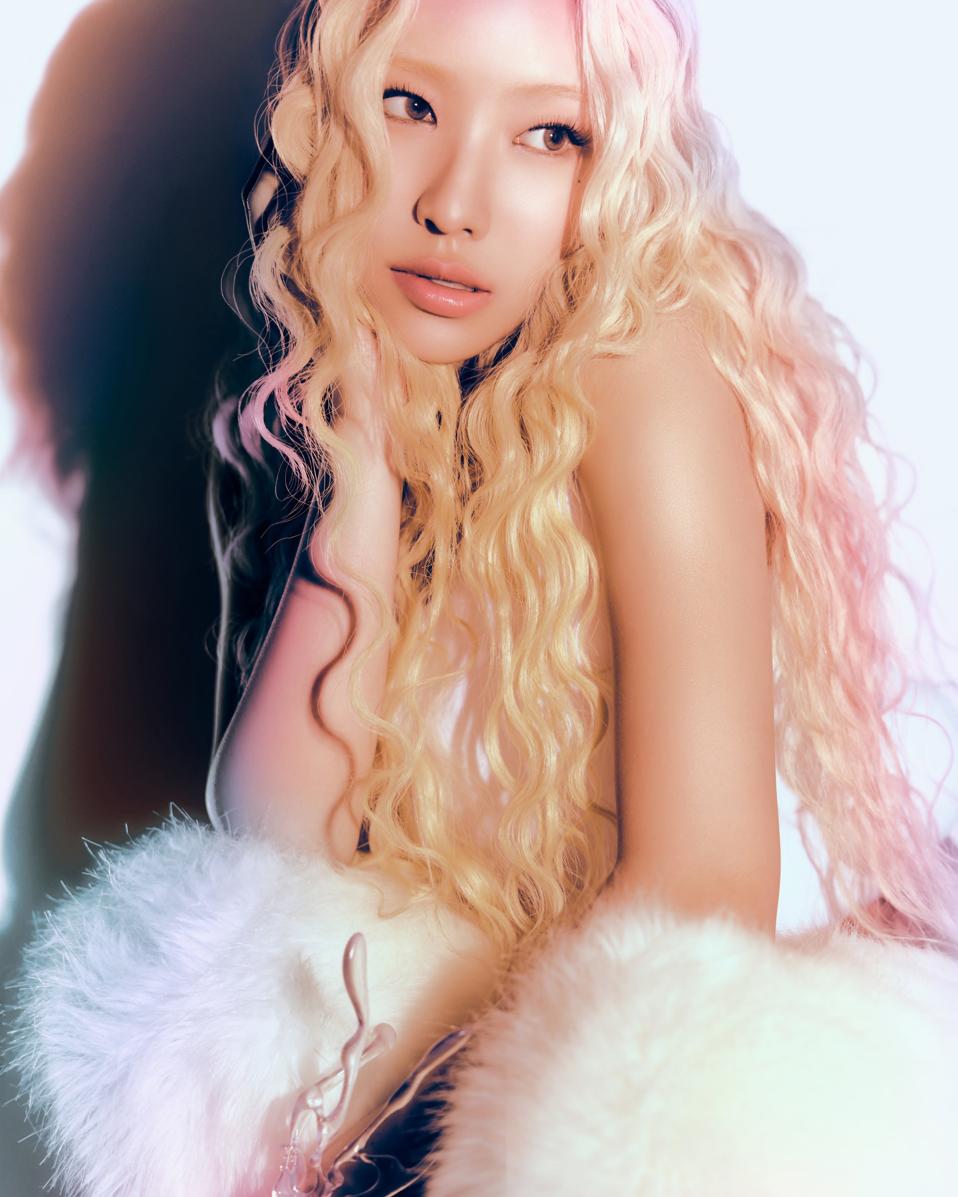 GlLzWagb0AAP3zI?format=jpg&name=4096x4096