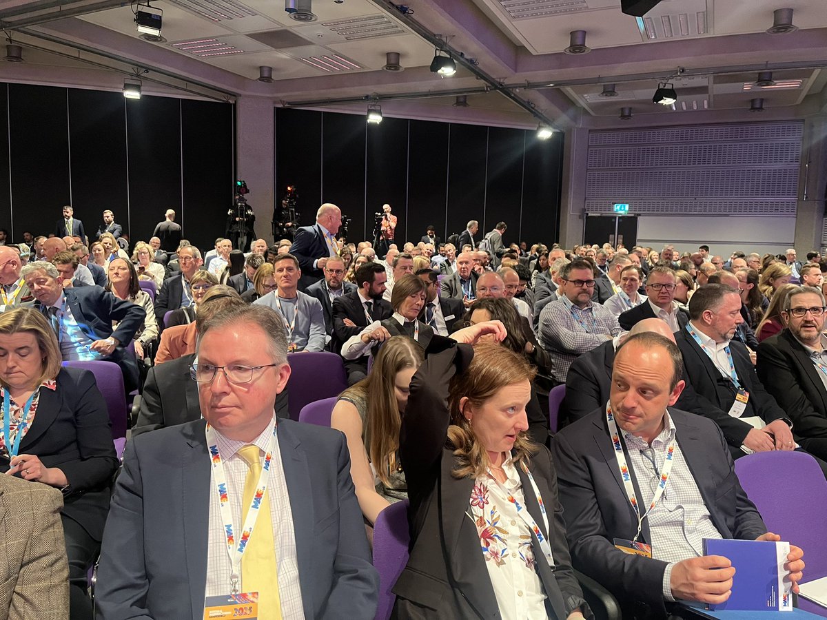 Sea of expectant faces awaiting big post lunch speaker at #MakeUK2025. Will we be pleased with what’s said?