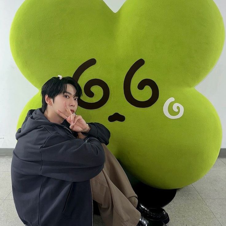 pluiesvault's tweet photo. safozlugu saka mi??? 🥹 her sey icin tesekkurlerr 🤍🍀
#meisshlixproofs https://t.co/J3Wcm3hWjI