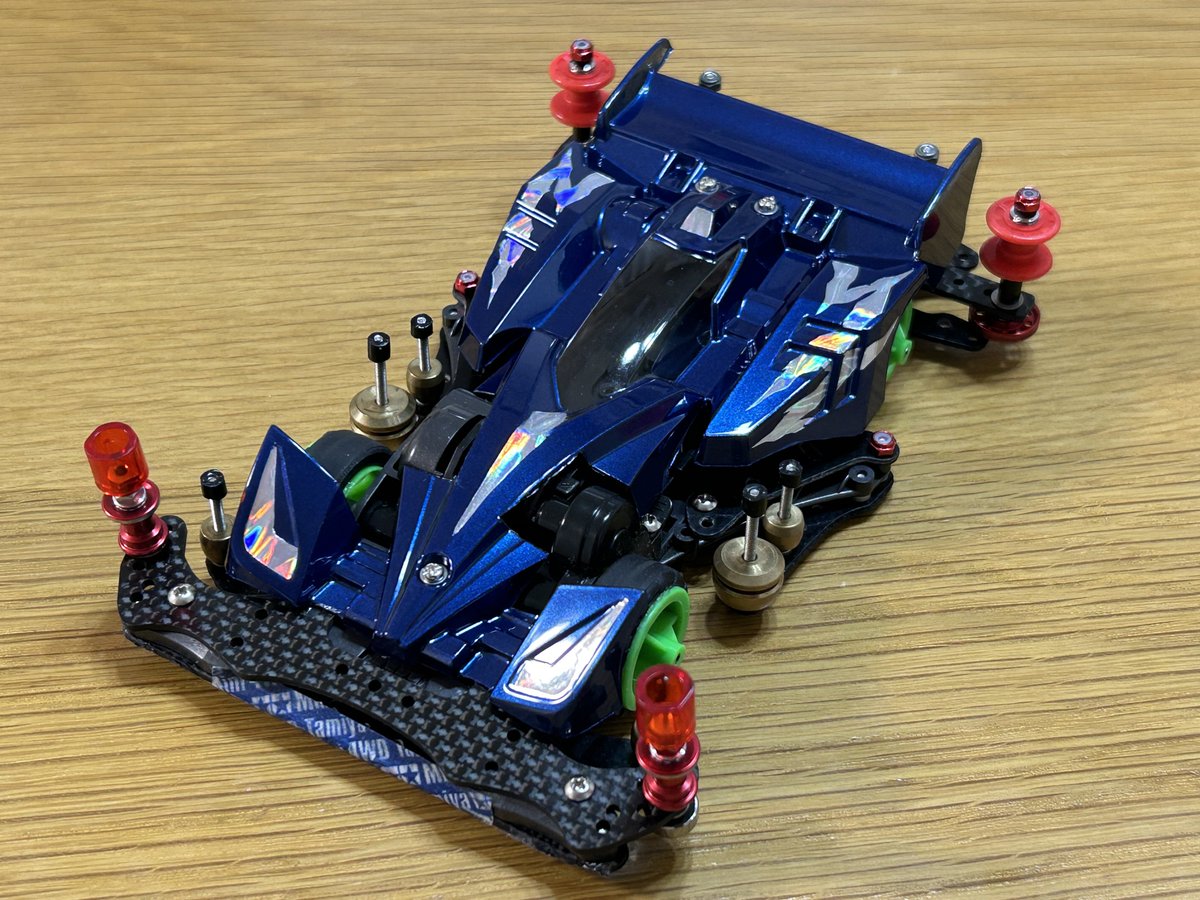 tomobs_mini4wd's tweet photo. ひな四駆2025優勝しました🥇
2023年のひな四駆福袋3200🥇に続いて2冠達成!
昨年44さんにお邪魔した時にハーフバウンシング走らせてて良かった😊
サイクロンマグナムで結果を出せたのは最高の喜びです✨
運営・参加レーサーの皆様、ありがとうございました🙇♂️
#ひな四駆2025
#TeamRemoteRatel https://t.co/eF88sI7ztc