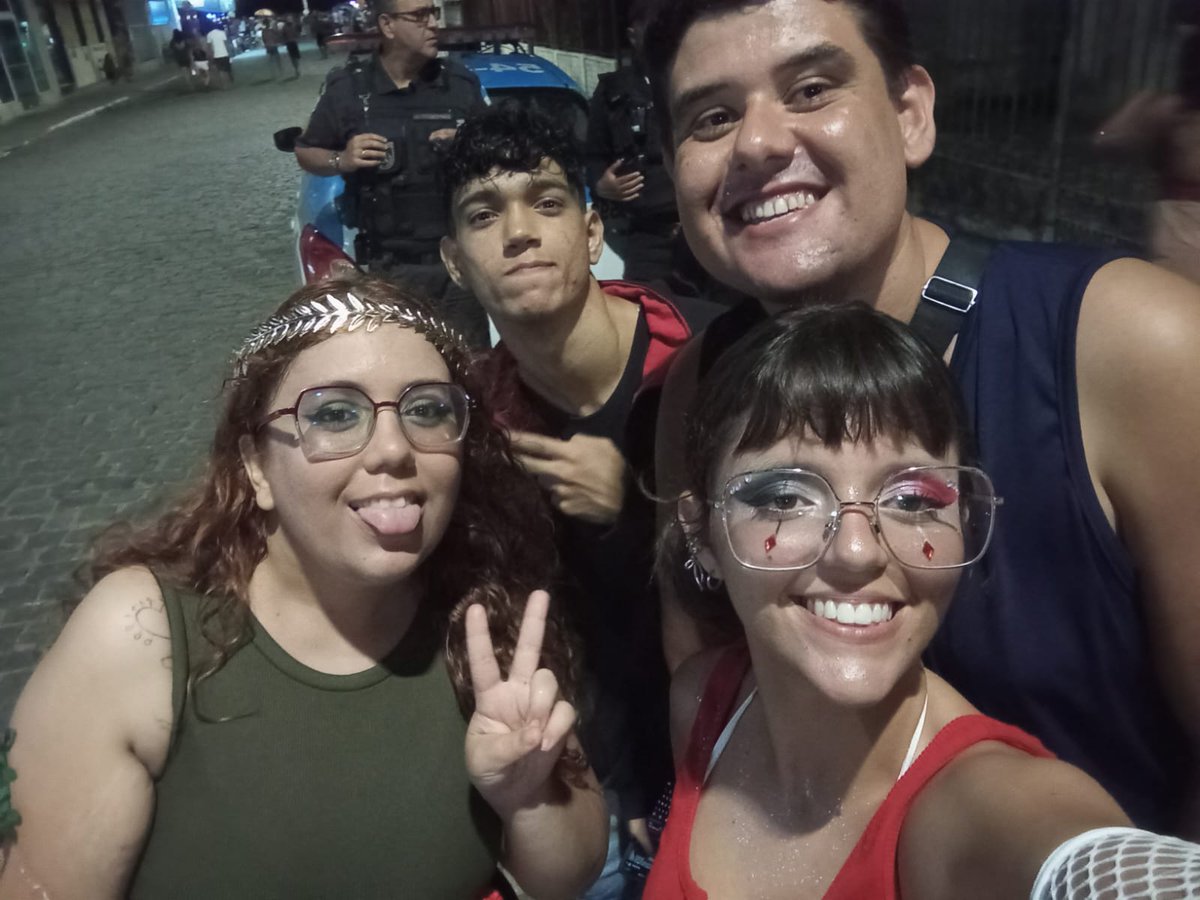 pachooco's tweet image. 💯 Carnaval: 3/4  💯
Em boa companhia!!!