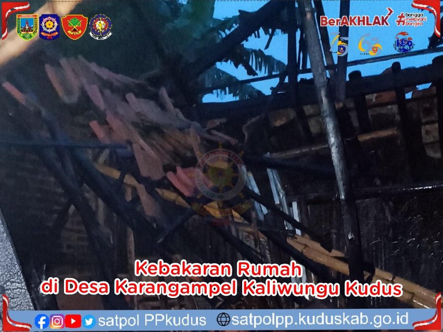 Pemadaman Kebakaran rumah di dukuh nganti RT 5/1 Desa Karangampel Kaliwungu Kudus
<a href="/BudiwaluyoPolpp/">Budiwaluyo Polpp</a> 
<a href="/Pemkab_Kudus/">Pemerintah Kabupaten Kudus</a> 
<a href="/ditpolpp_linmas/">ditpolpp. linmas</a>