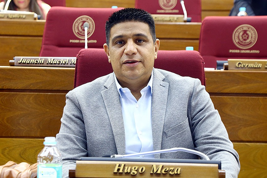 📢 Hugo Meza, nuevo vicepresidente de la Honorable Cámara de Diputados 🏛️

En Sesión Extraordinaria, el Diputado Nacional Hugo Meza (ANR- Cordillera) fue electo como vicepresidente de la Honorable Cámara de Diputados, con 74 votos a favor.