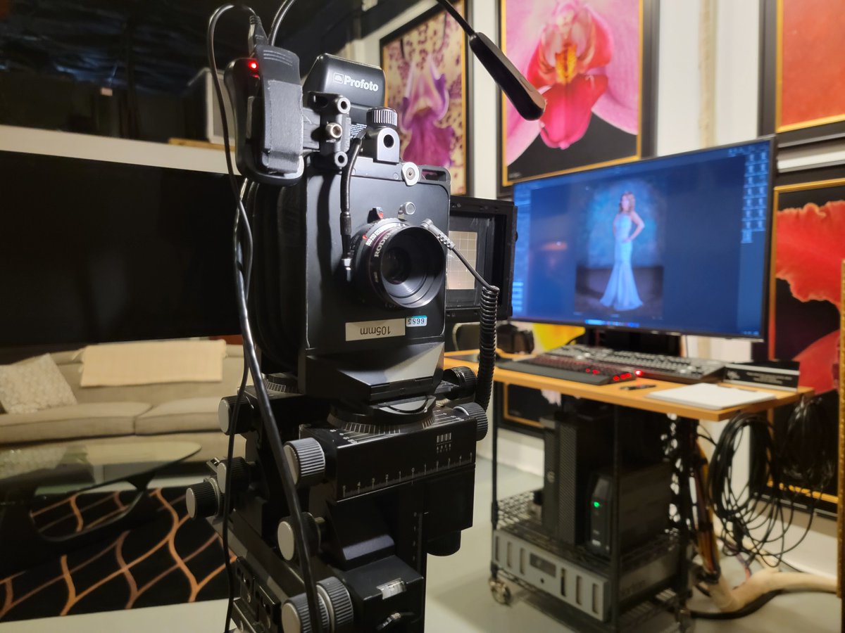 KgsStudios's tweet image. @elonmusk @xAI, I’m blending 40+ yrs of anatomy mastery with hyper-realistic portraits, guided by @Grok3. Capturing 2025’s leaders in Sargent-style art. kgsstudios.com #Legacy2025 #ArtTechFusion