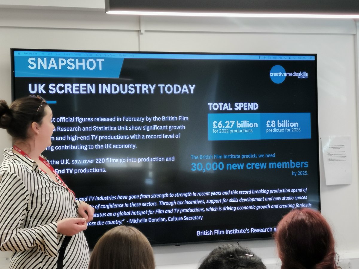 DCHS Careers (@dchs_careers) on Twitter photo Thank you to #creativemediaskills for their insightful talk on the film industry. The CMS gave a fascinating overview into the huge collaboration that goes into a film production with an average team of 700-1000 people involved across 100s of roles! <a href="/CareersWeek/">National Careers Week</a> <a href="/ChallonersHigh/">Dr Challoner's HS</a> Thank you to #creativemediaskills for their insightful talk on the film industry. The CMS gave a fascinating overview into the huge collaboration that goes into a film production with an average team of 700-1000 people involved across 100s of roles! <a href="/CareersWeek/">National Careers Week</a> <a href="/ChallonersHigh/">Dr Challoner's HS</a>