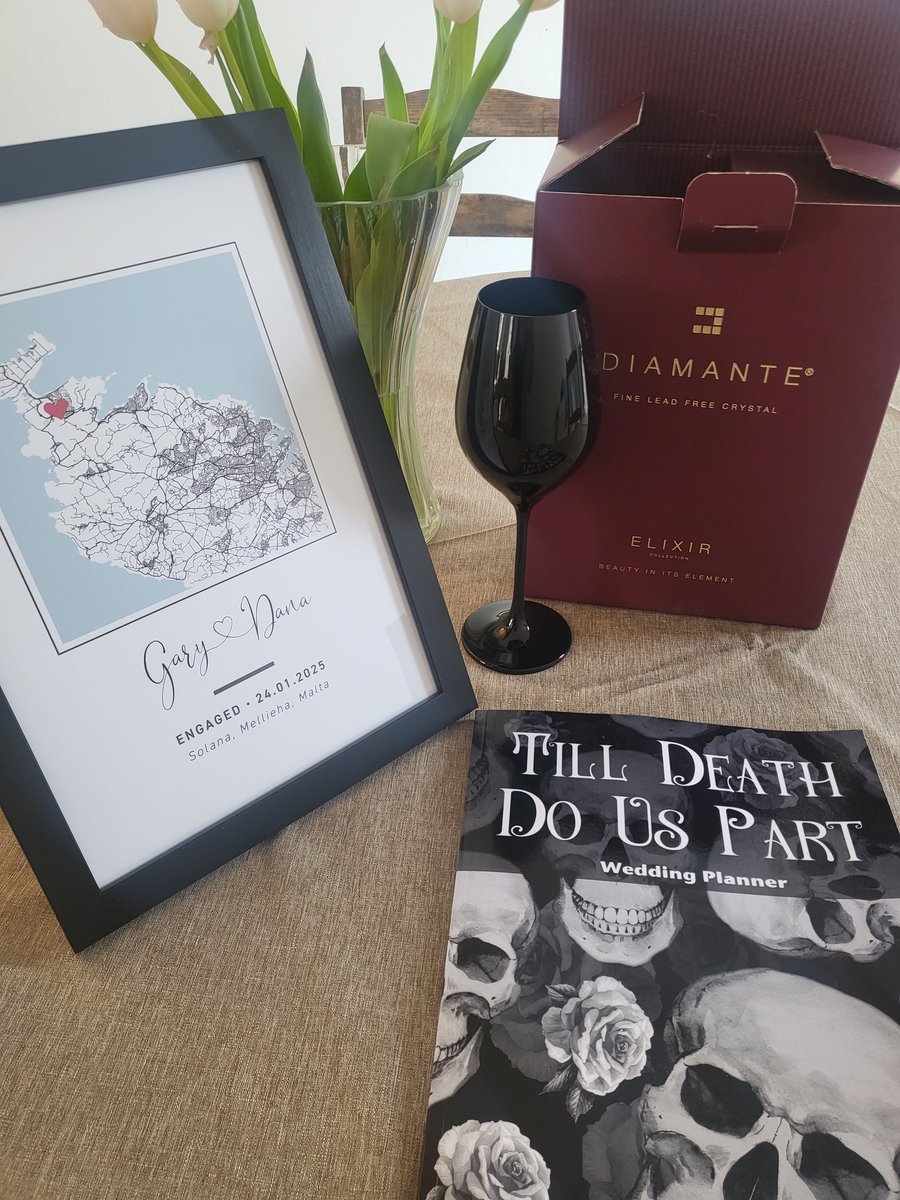 Dana Rose Pouncey (@danapouncey) on Twitter photo Beautiful engagement gifts from my <a href="/SwinleyWard/">Swinley Ward @ WWL</a> team 🖤 can't wait to be back with you all. Beautiful engagement gifts from my <a href="/SwinleyWard/">Swinley Ward @ WWL</a> team 🖤 can't wait to be back with you all.