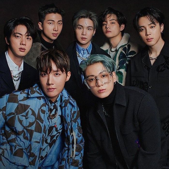 btschartsxdaily's tweet photo. 📊| @BTS_twt was the 2nd most streamed K-act on Spotify Global Artist Charts yesterday, surpassing “rose”!

CONGRATULATIONS BTS https://t.co/bYYkjhvSOP