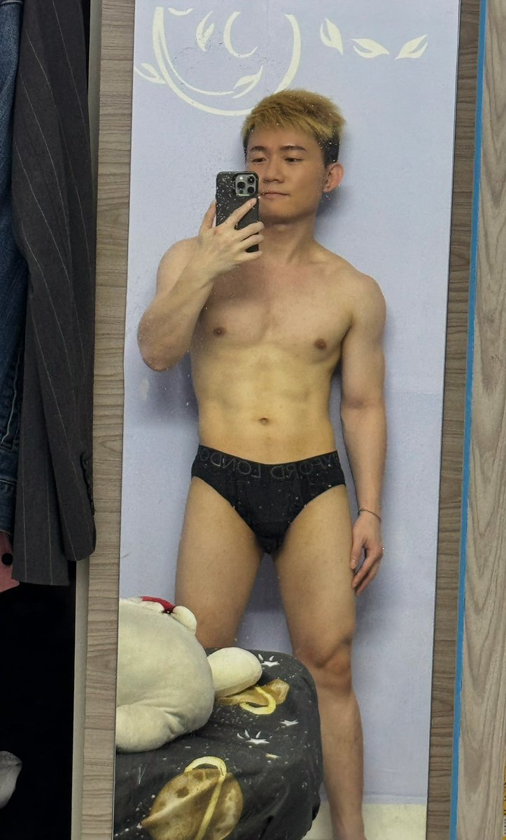 怎么样才能有更大的胸肌呀？？？还是觉得很小🙁😢

请加我一下嘛～

IG: instagram.com/chrisywai?igsh…