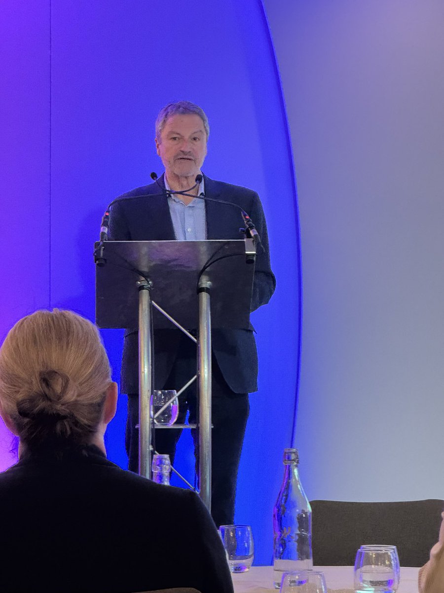 More inspiration and insight @societyofheads this time from <a href="/gavinesler/">Gavin Esler</a> Thank you.