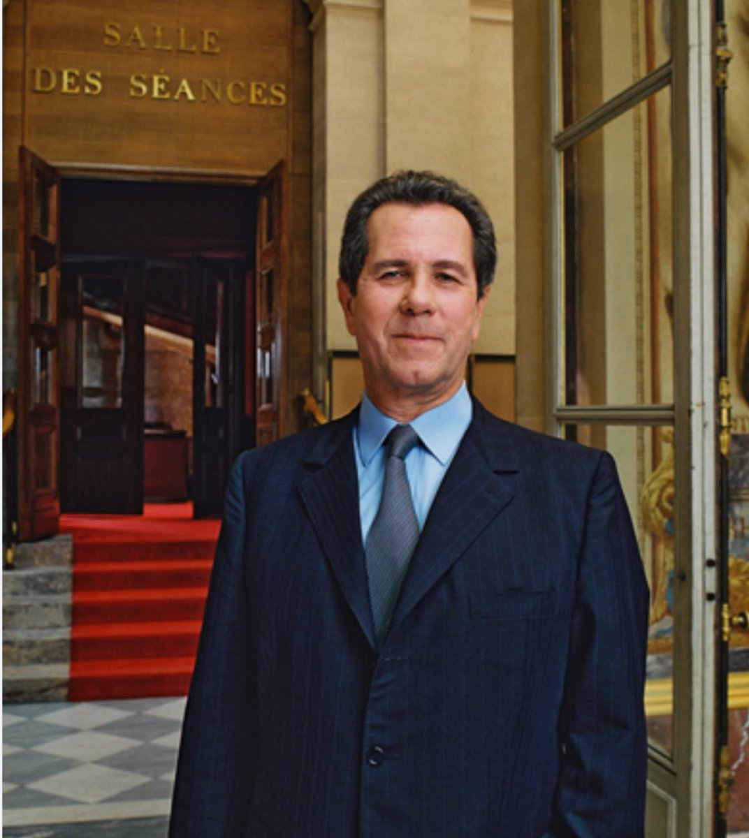 Jean-Louis Debré, figure de la droite gaulliste et compagnon de route de Jacques Chirac est mort.

Président de l’Assemblée Nationale, ministre de l’Intérieur et Président du Conseil Constitutionnel, il aura œuvré toute sa vie pour la France et pour la Vème République.

Adieu.