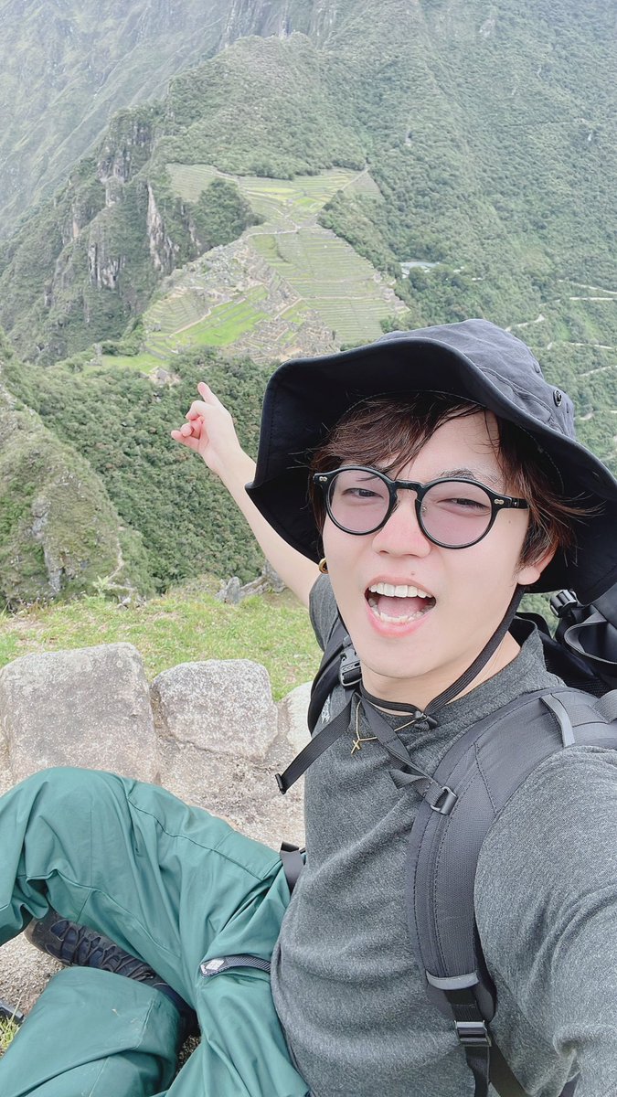 meynico's tweet image. いくらなんでも活休満喫しすぎワロタな毎日を過ごしていますめいちゃんです!!!
スペイン語ペラペラな先輩と一緒にペルーマチュピチュ、ナスカに行ってきたよ!!!
みんな元気かーーーー!!!!
そろそろめいちゃんいなくて寂しくなってきたんじゃないんですかね???😎…