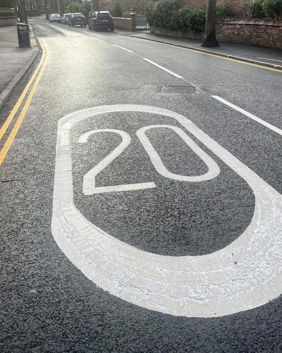 Thanks also to all the workers who laboured in all weather &amp; sometimes against the backdrop of a frustrated general public to ensure this crossing was delivered on time. 

We were like kids on Christmas morning! The difference this has made to our community is immeasurable 👏🚦❤️