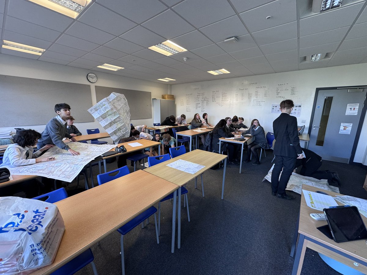 Group 2 getting their teeth stuck into a bit or route planning this week. 🗺️