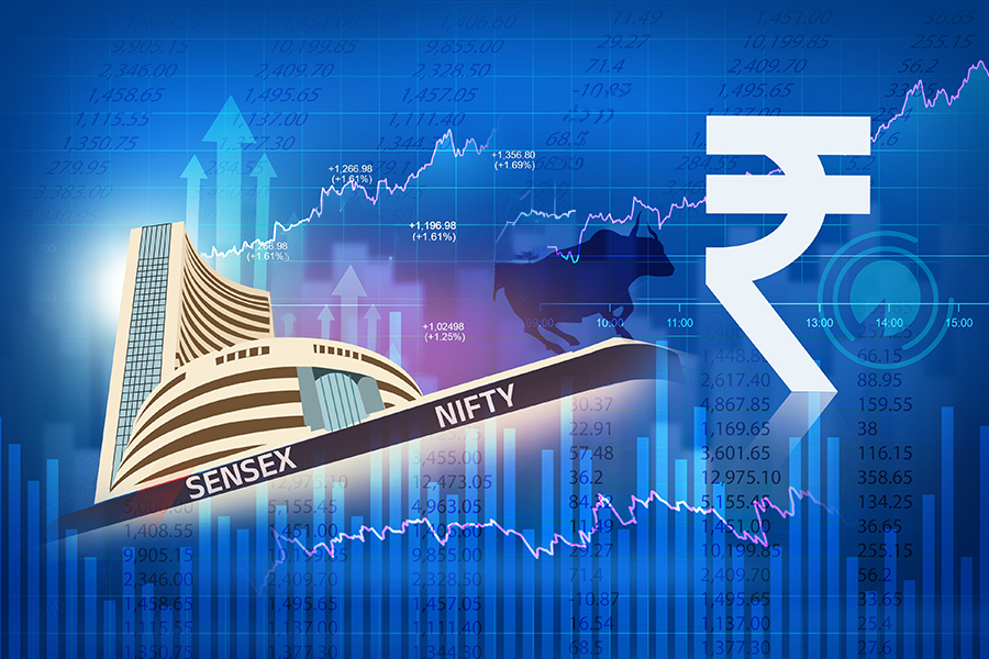 ttindia's tweet photo. #Sensex declines 96 points to settle at 72,989.93; #Nifty falls 36.65 points to close at 22,082
#marketsatclose https://t.co/Xa7TW45D4Q