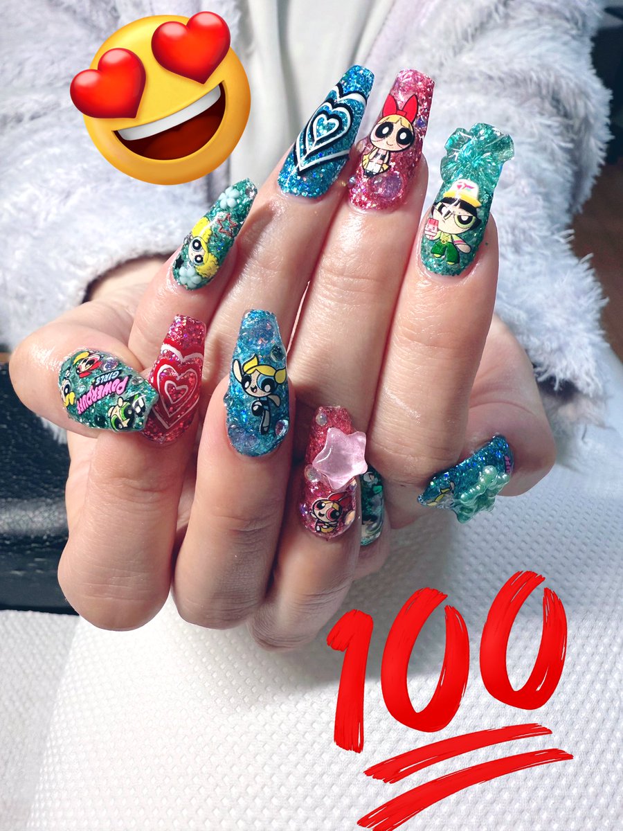 ほしい物リスト沢山
ありがとうございます！
ぜひDMしてください🥰
全部可愛いけどいちご🍓のパジャマ
可愛いすぎ！！
頂いたネイルパーツでネイル💅して
きました🥰💅
パワーパプガールネイル💅です🥰
20時頃配信いまします😗