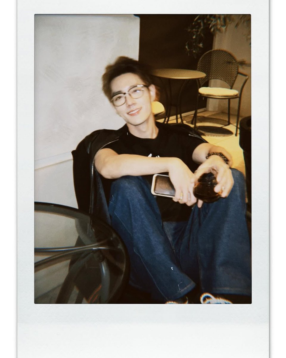 샤오잔 인스타그램 업뎃!
총 17장
instagram.com/p/DGxcj6zIdOv/…