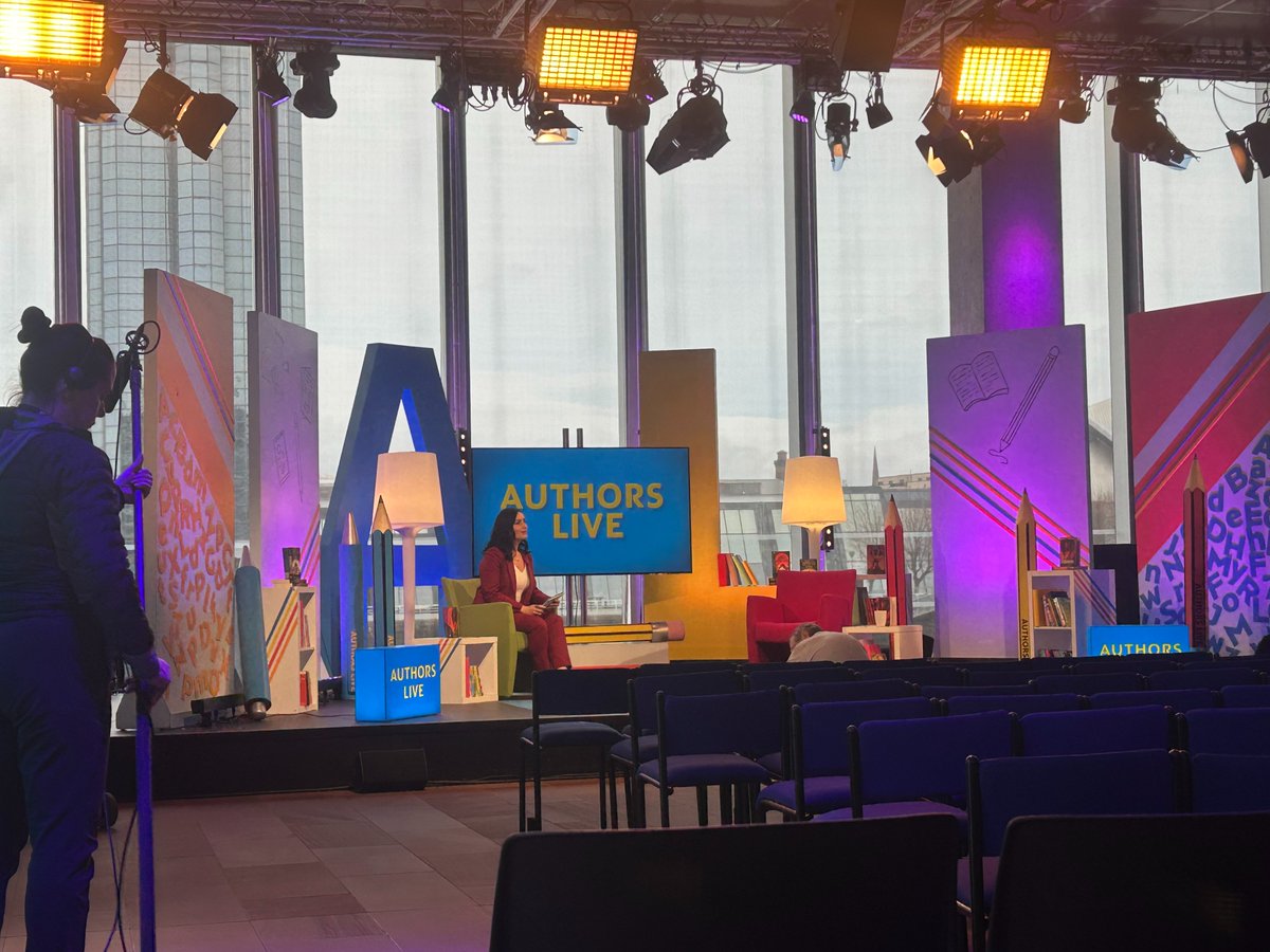 Scottish Book Trust (@scottishbktrust) on Twitter photo 10 minutes to go!
We're delighted to be welcoming P4–7s from <a href="/LangfauldsPS/">Langfaulds Primary School & LCR</a> and Avonbridge and Drumbowie Learning Community to watch <a href="/Struan_Murray/">Struan Murray</a> live in the studio at Pacific Quay.
Got a question for Struan? Send it in with the hashtag #BBCAuthorsLive! 10 minutes to go!
We're delighted to be welcoming P4–7s from <a href="/LangfauldsPS/">Langfaulds Primary School & LCR</a> and Avonbridge and Drumbowie Learning Community to watch <a href="/Struan_Murray/">Struan Murray</a> live in the studio at Pacific Quay.
Got a question for Struan? Send it in with the hashtag #BBCAuthorsLive!