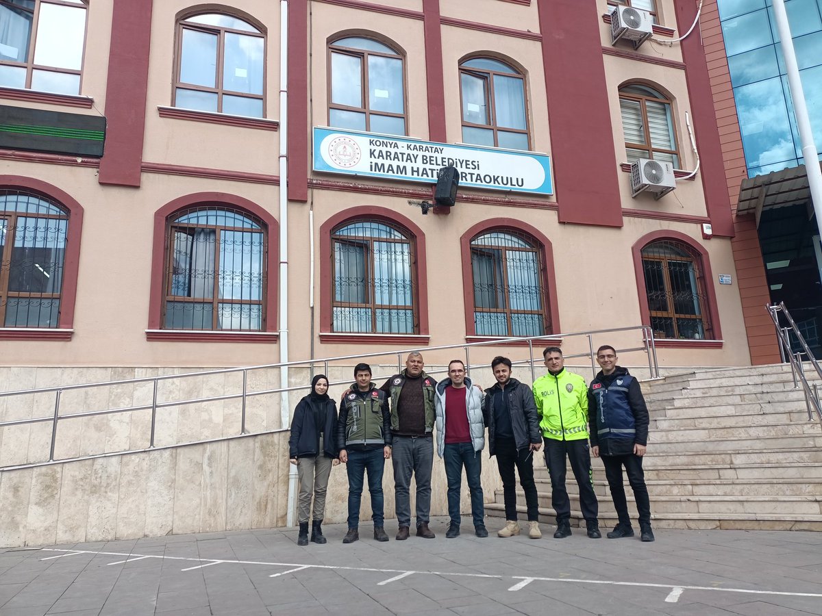 Karatay Belediyesi İmam Hatip Ortaokulu (@karbeliho) on Twitter photo Karatay İlçe Emniyet Müdürlüğüne bağlı mobil park ve okul ekibinin okulumuzla ilgili yaptığı çalışmalardan dolayı teşekkür ederiz. <a href="/ebskonya/">EBS Konya 1</a> <a href="/u_ibrahim_altay/">Uğur İbrahim Altay</a> <a href="/hkilca/">Hasan KILCA</a> <a href="/karatayilcemem/">Karatay İlçe Milli Eğitim Müdürlüğü</a> <a href="/konyamem/">Konya İl MEM</a> <a href="/TCKonyaValiligi/">Konya Valiliği</a> <a href="/EmniyetGM/">Türk Polis Teşkilatı</a> <a href="/KonyaEmniyeti/">Konya İl Emniyet Müdürlüğü</a> Karatay İlçe Emniyet Müdürlüğüne bağlı mobil park ve okul ekibinin okulumuzla ilgili yaptığı çalışmalardan dolayı teşekkür ederiz. <a href="/ebskonya/">EBS Konya 1</a> <a href="/u_ibrahim_altay/">Uğur İbrahim Altay</a> <a href="/hkilca/">Hasan KILCA</a> <a href="/karatayilcemem/">Karatay İlçe Milli Eğitim Müdürlüğü</a> <a href="/konyamem/">Konya İl MEM</a> <a href="/TCKonyaValiligi/">Konya Valiliği</a> <a href="/EmniyetGM/">Türk Polis Teşkilatı</a> <a href="/KonyaEmniyeti/">Konya İl Emniyet Müdürlüğü</a>