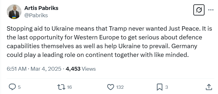 Gan jau netīšām tā sanāca, bet man tīri labi patīk, ka <a href="/Pabriks/">Artis Pabriks</a> sauc Trampu (Trump) par klaidoni vai mauku (tramp).