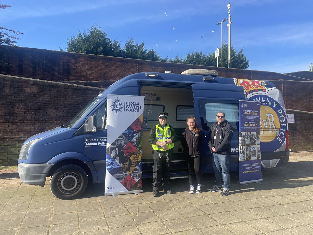 The Team are in Blackwood market today with @GPCaerphilly Officers until 1pm, engaging with the public. 

Pop along &amp; see us if you’d like to chat. 

#CommunityEngagement #SaferCaerphilly