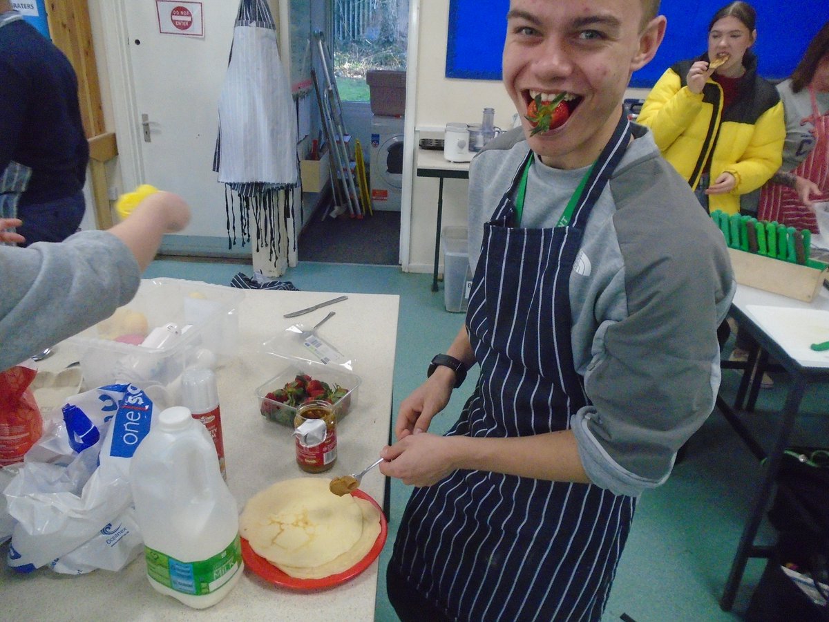 SHsixthform (@shsixthform) on Twitter photo Sixth Form students arrived early this morning for a pancake making workshop with Mr Deaville! <a href="/SwanwickHall/">Swanwick Hall School</a> #perfectpancakes Sixth Form students arrived early this morning for a pancake making workshop with Mr Deaville! <a href="/SwanwickHall/">Swanwick Hall School</a> #perfectpancakes