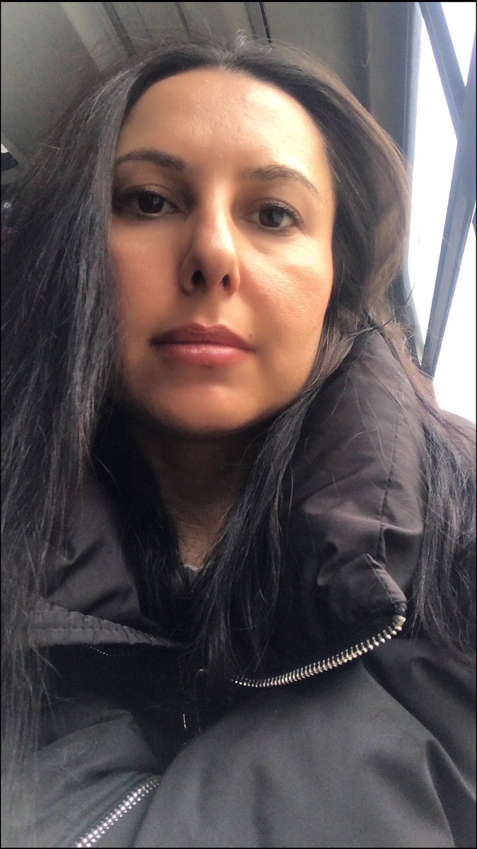 Bu güzellik kim tabiki ben canım kendim çok seviyorum kendimi 😇
#kendinisev
#Temblor 
#Oscars