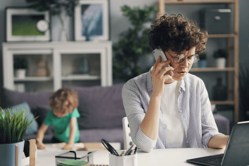 5 tips for minimising disruptions at work. Full article available here: buff.ly/3QxCutW