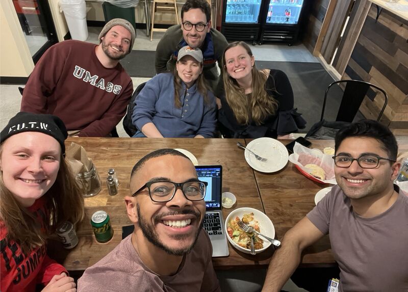 Peer mentoring and delicious food for some current and rising M3s a few weeks back! Includes Bryan Redmond who defends tomorrow, 3/5 at 9am in the Eastman Dental Farash Auditorium! DM for Zoom link and details!