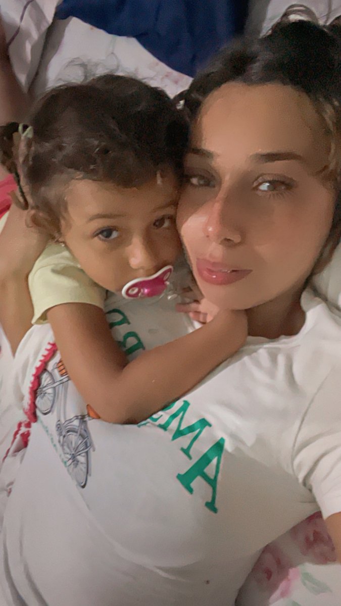 Micherica's tweet photo. Minha filha cresceu tão rápido https://t.co/sFwLBn8ojZ